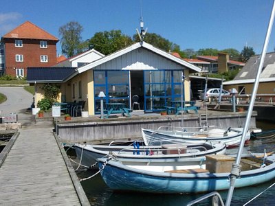 renting-a-van-in-skaelskoer