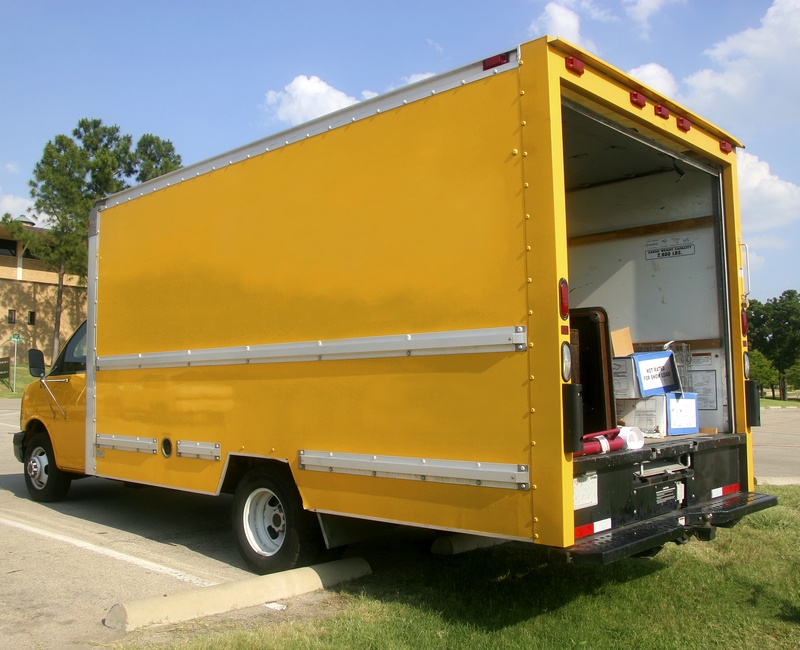 moving-truck-rental-in-holsted